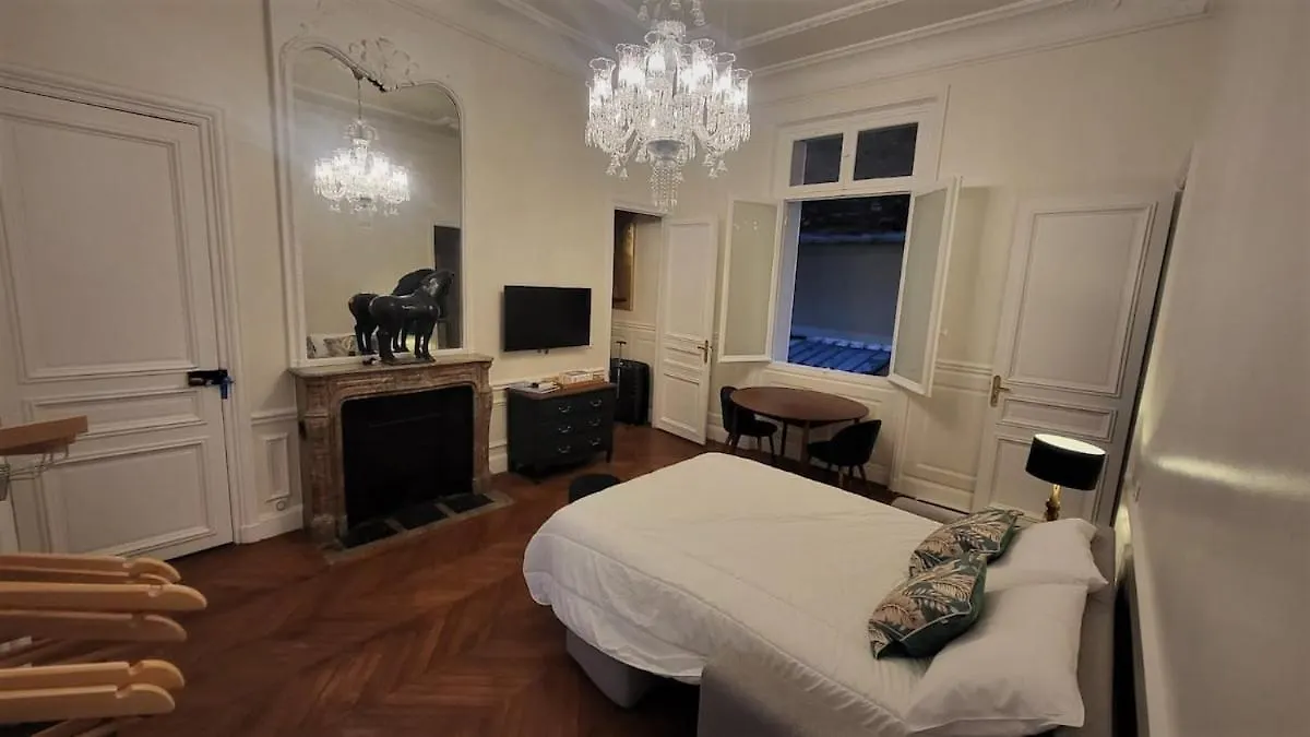 L'Atrium Foch Apartment Paris France